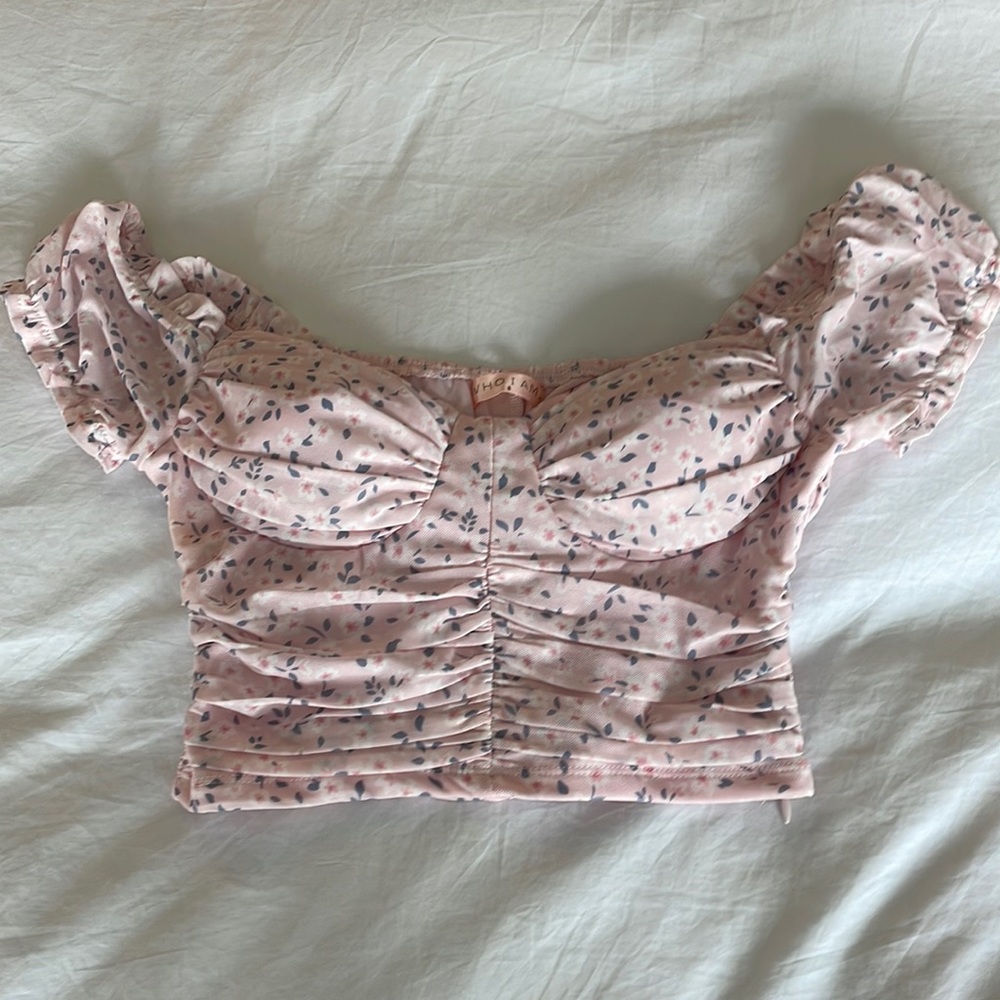 Sundae Muse pink floral crop top with built in bra. Size US 4/AUS 8.